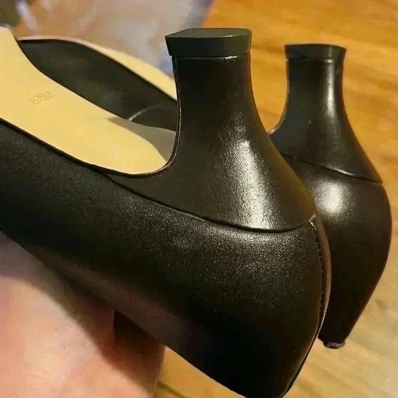 Array Flatter Kitten Heel pumps w/round toe Brown Size 8.5M - Picture 4 of 7